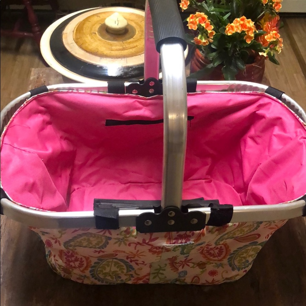 Collapsible Picnic Basket Never Used